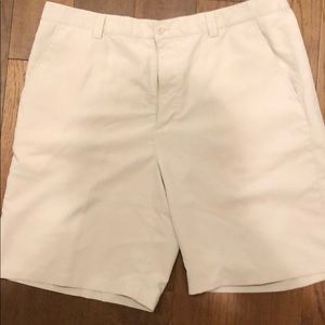 Light Khaki Ashworth Golf Shorts!